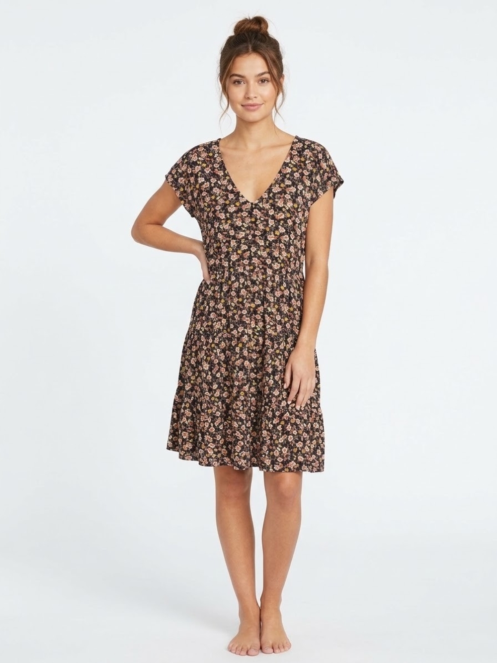 Liberty Love Black Floral V-Neck Short-Sleeve Dress Size 2XL EUC P2P 21in